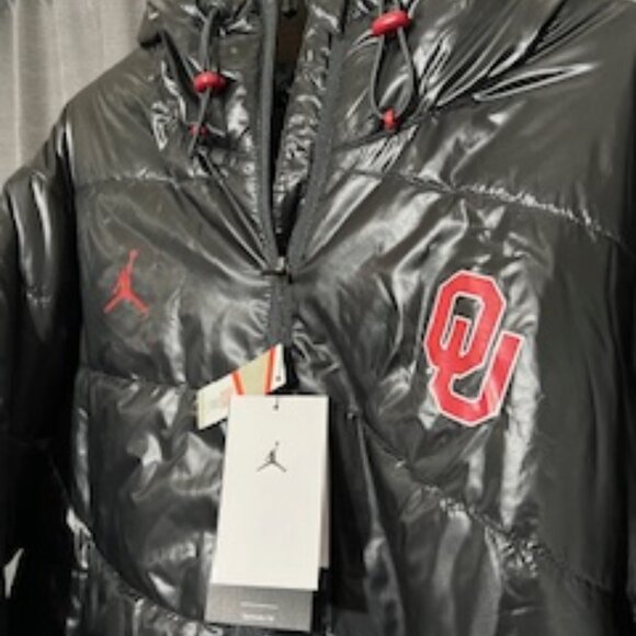 Jordan University of Oklahoma Sooners Synthetic Fill Puffer Jacket Coat, Size XL - Picture 4 of 4